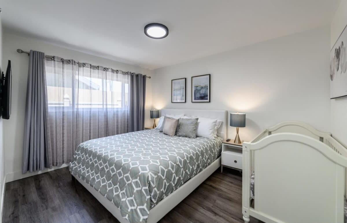 Spacious Disneyland 5 Bedroom 4 Bath House With Game Room Άναχαϊμ Εξωτερικό φωτογραφία