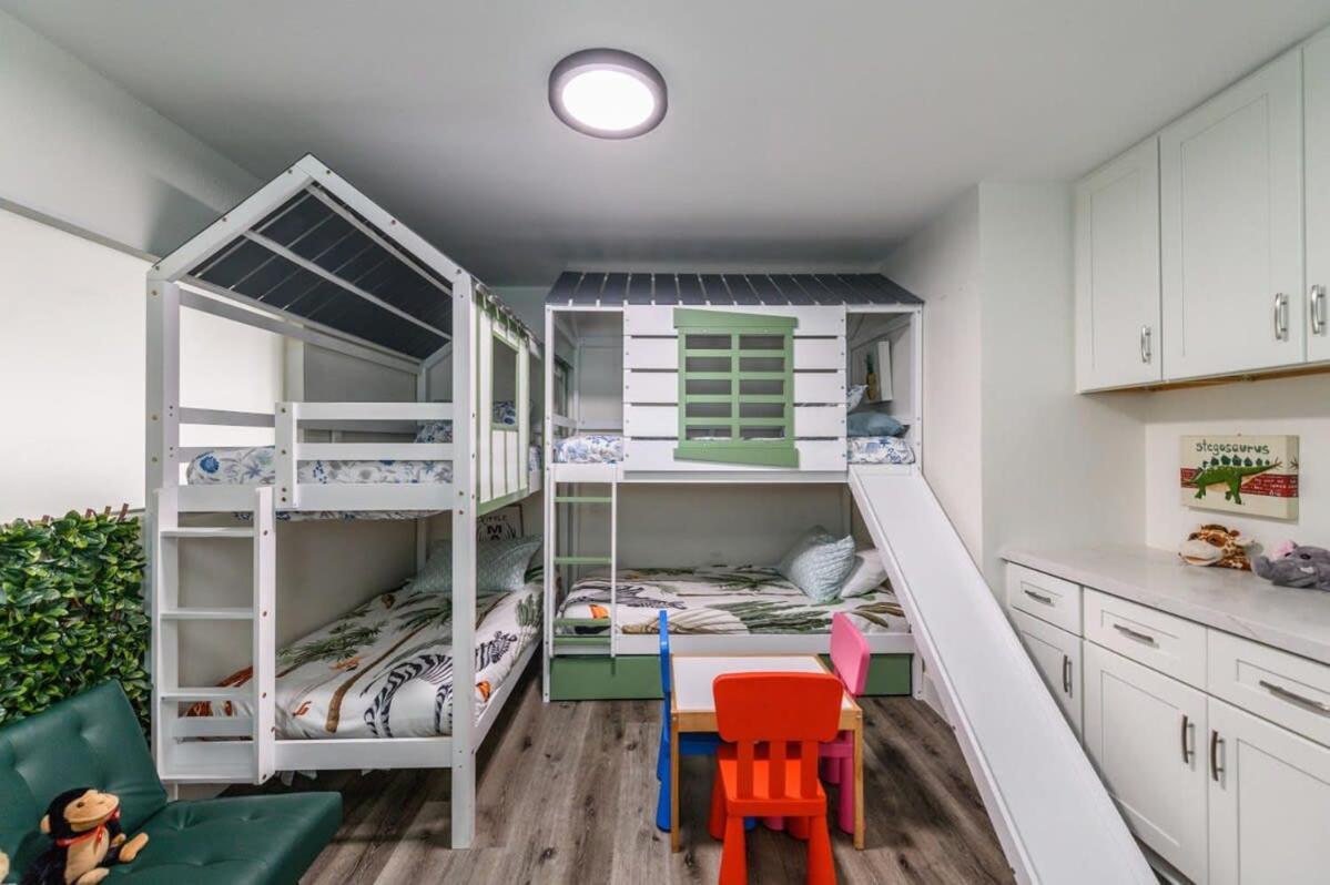 Spacious Disneyland 5 Bedroom 4 Bath House With Game Room Άναχαϊμ Εξωτερικό φωτογραφία