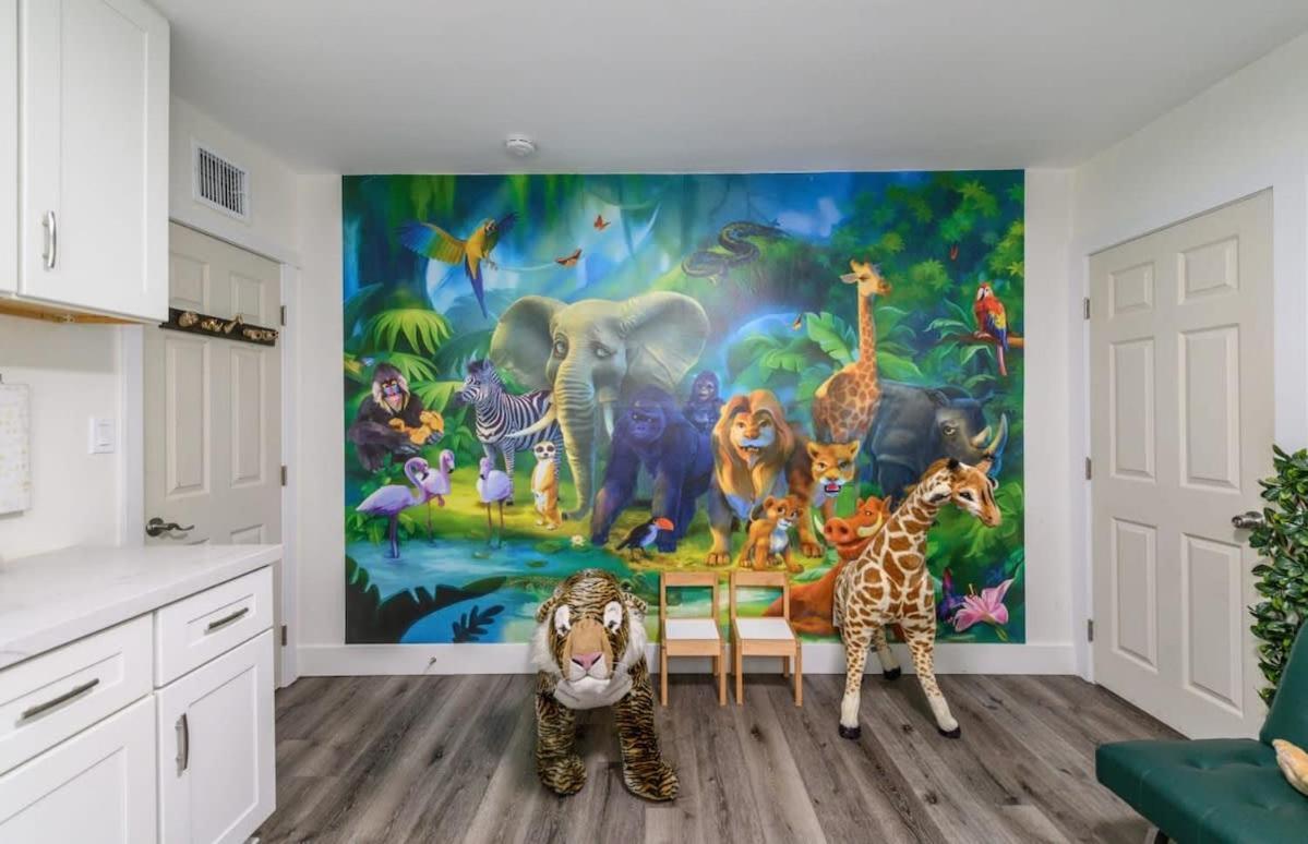 Spacious Disneyland 5 Bedroom 4 Bath House With Game Room Άναχαϊμ Εξωτερικό φωτογραφία
