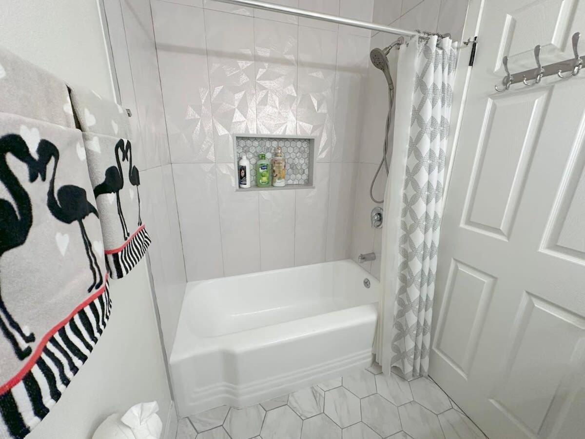 Spacious Disneyland 5 Bedroom 4 Bath House With Game Room Άναχαϊμ Εξωτερικό φωτογραφία